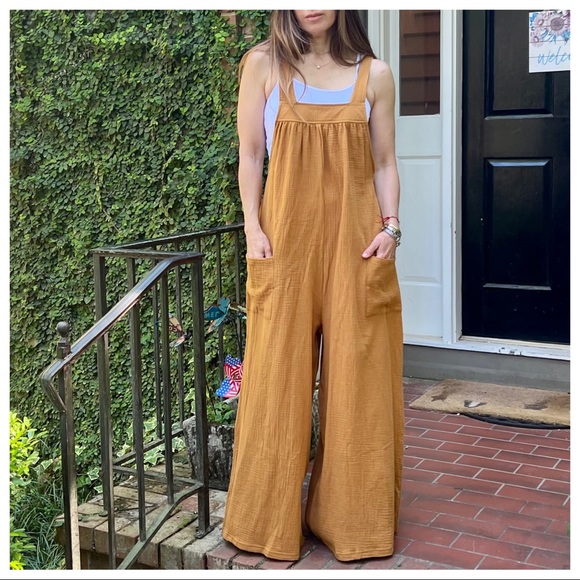 23 Angela Solid Fabulous Wide Leg Jumpsuit - Picture 4 of 9